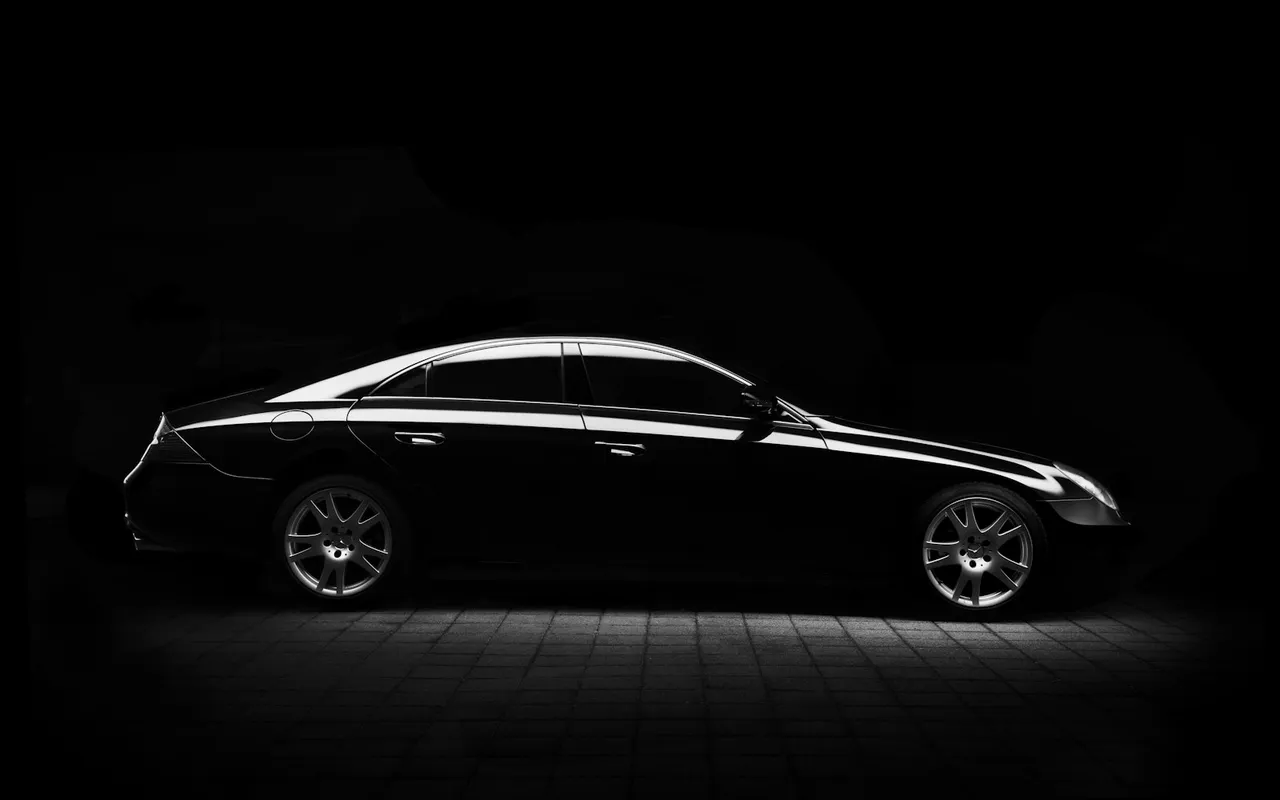 Airport sedan bookings that don’t die in a quote email